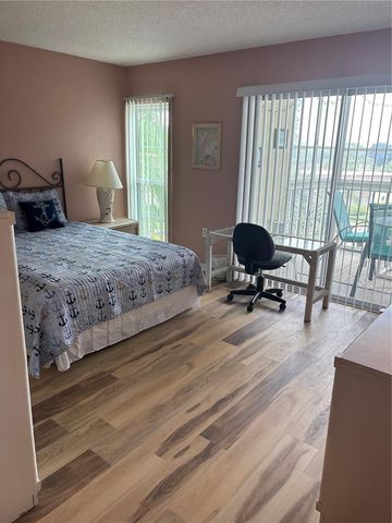 4910 38TH WAY S 411, St Petersburg, FL 33711