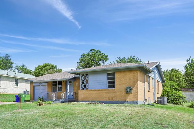 7940 Chaparral Drive, White Settlement, TX 76108