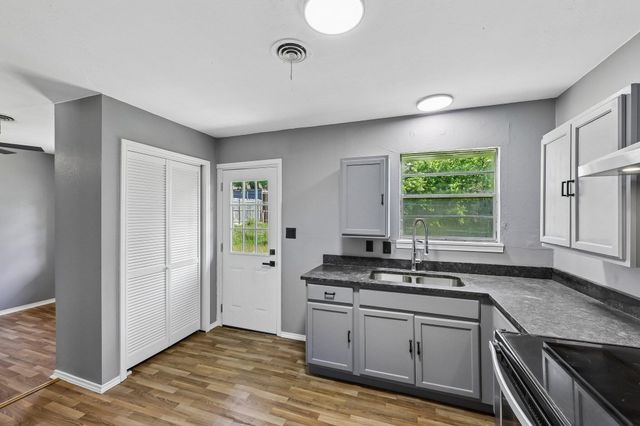 7940 Chaparral Drive, White Settlement, TX 76108