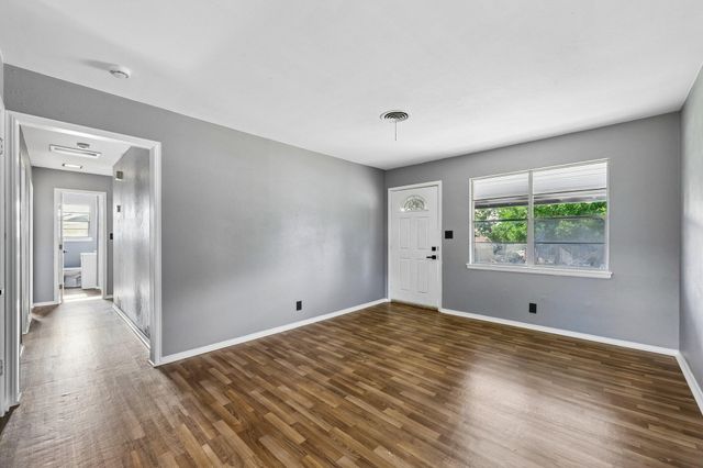 7940 Chaparral Drive, White Settlement, TX 76108