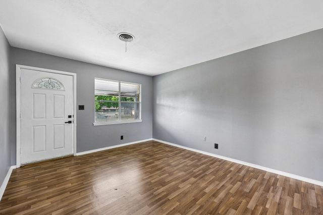 7940 Chaparral Drive, White Settlement, TX 76108