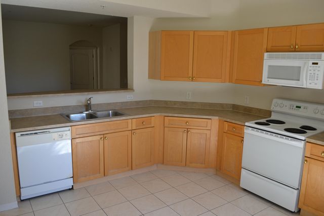 11029 Legacy Boulevard 204, Palm Beach Gardens, FL 33410