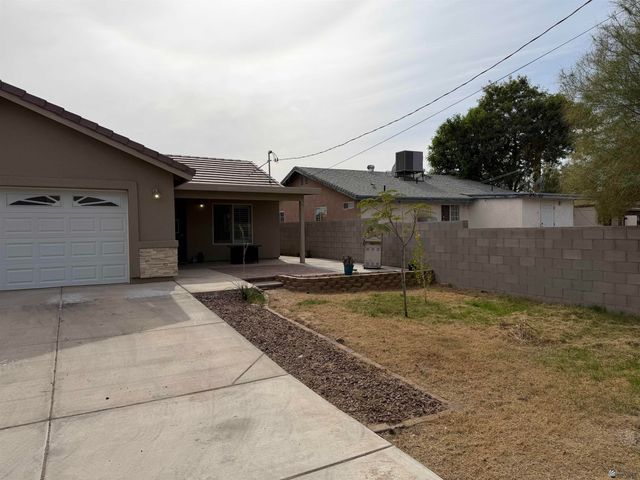 816 W 1 St, Yuma, AZ 85365