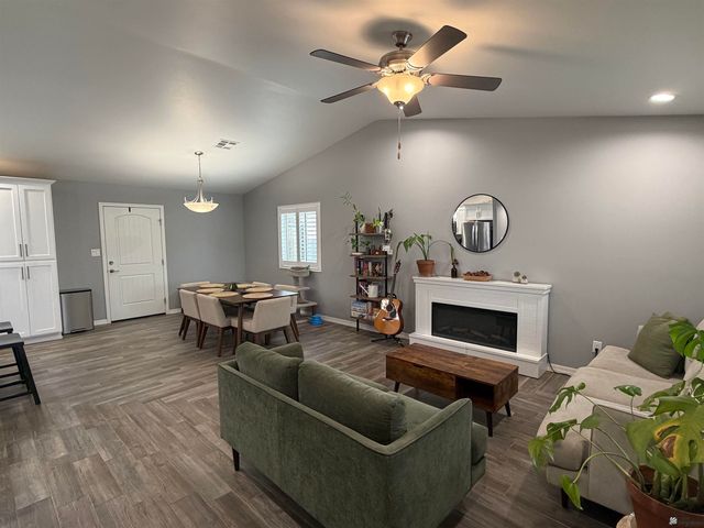 816 W 1 St, Yuma, AZ 85365