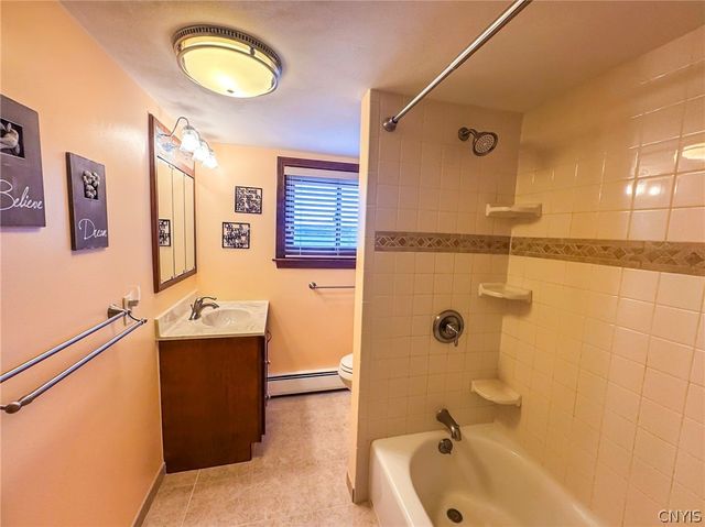 5107 West Lake Road, Fleming, NY 13021