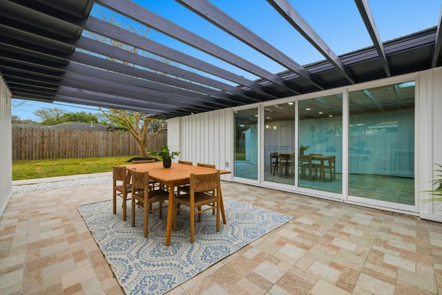 4610 Creekbend Drive, Houston, TX 77035