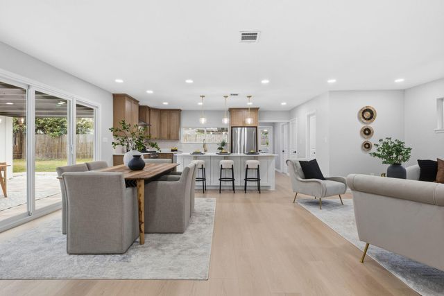 4610 Creekbend Drive, Houston, TX 77035