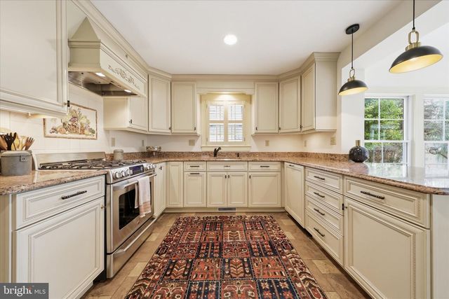 209 ROCKWELL TER, Frederick, MD 21701