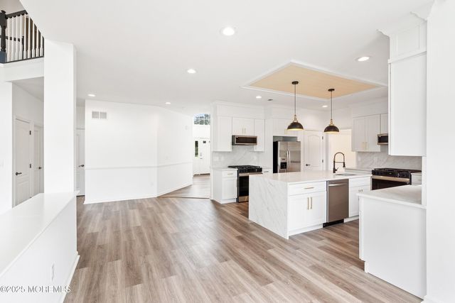 10 Etty Court, Manchester, NJ 08759