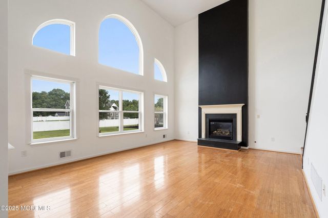 10 Etty Court, Manchester, NJ 08759