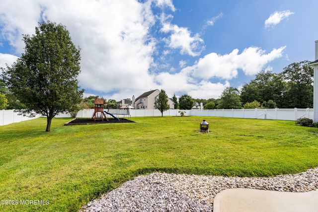 10 Etty Court, Manchester, NJ 08759