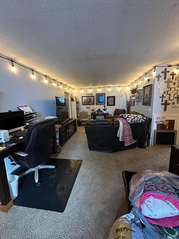 1038 College Street N, Fargo, ND 58102