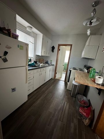 1038 College Street N, Fargo, ND 58102