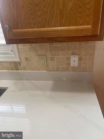 201 EASTSIDE LN, Winchester, VA 22602