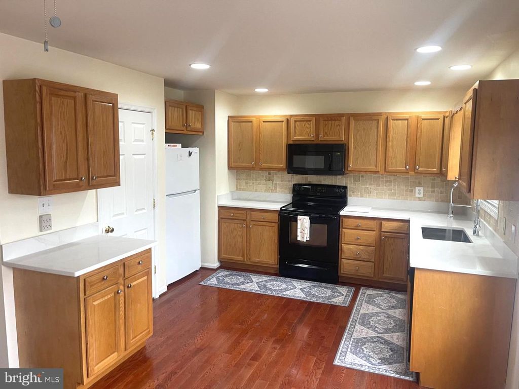 201 EASTSIDE LN, Winchester, VA 22602