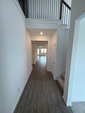 9719 Lucky Knot Lane, Cypress, TX 77433