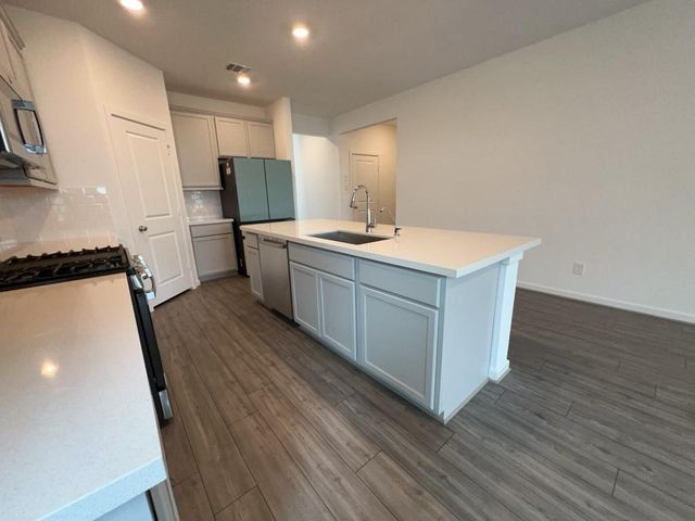 9719 Lucky Knot Lane, Cypress, TX 77433