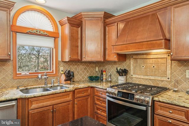 19 FARMER CT, Albrightsville, PA 18210