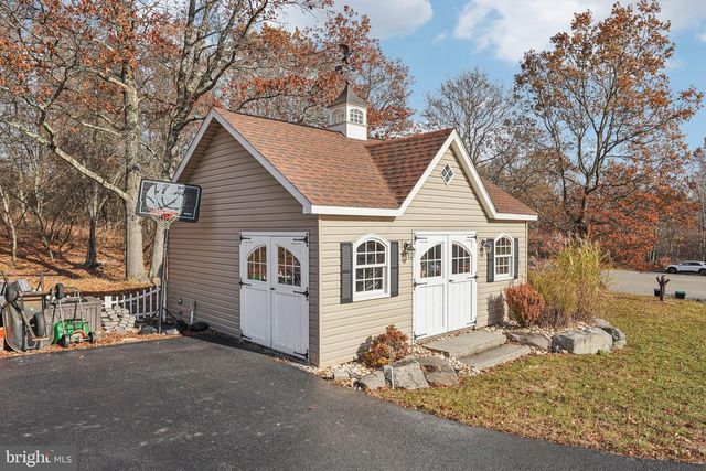 19 FARMER CT, Albrightsville, PA 18210