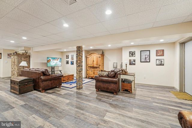 19 FARMER CT, Albrightsville, PA 18210