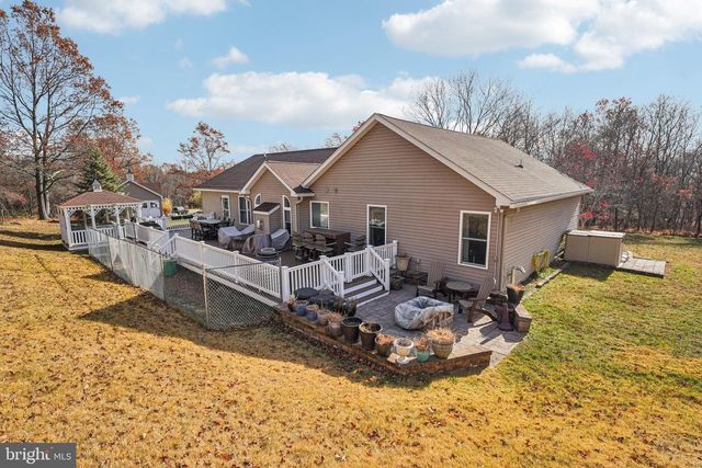 19 FARMER CT, Albrightsville, PA 18210