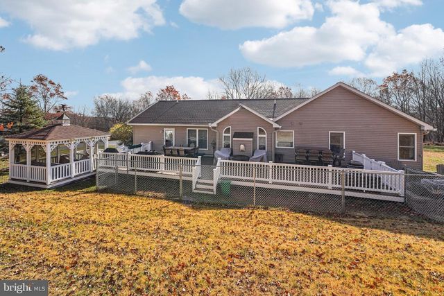 19 FARMER CT, Albrightsville, PA 18210