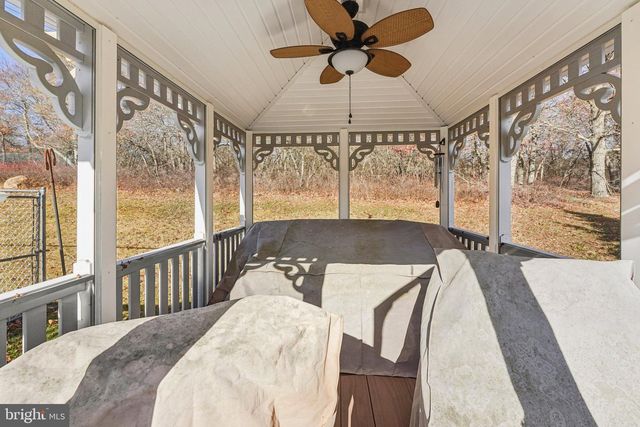 19 FARMER CT, Albrightsville, PA 18210