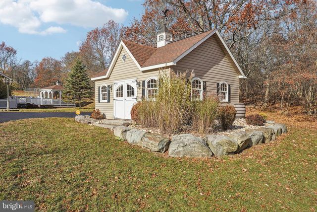 19 FARMER CT, Albrightsville, PA 18210