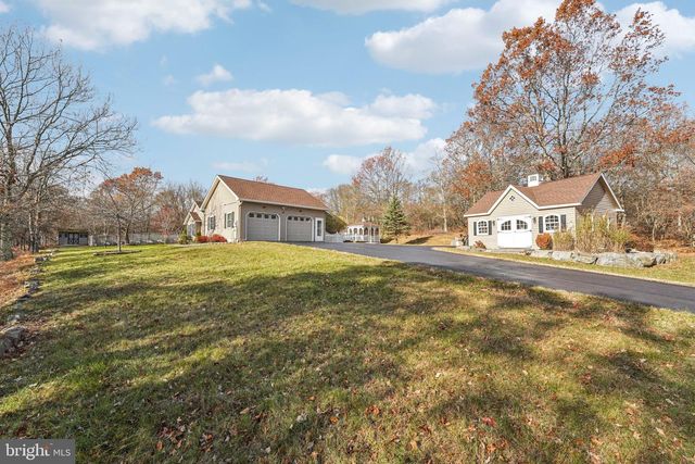 19 FARMER CT, Albrightsville, PA 18210