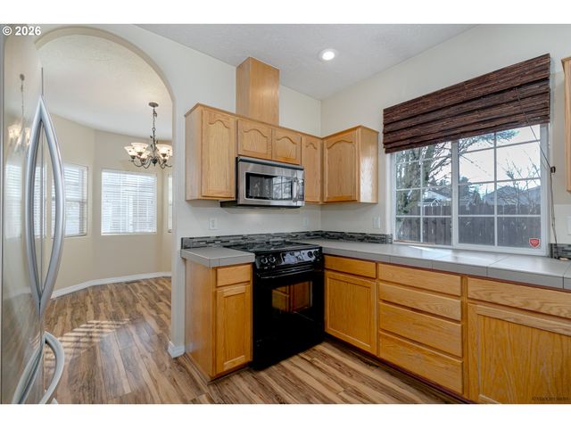 21315 ROSE Ln, Fairview, OR 97024