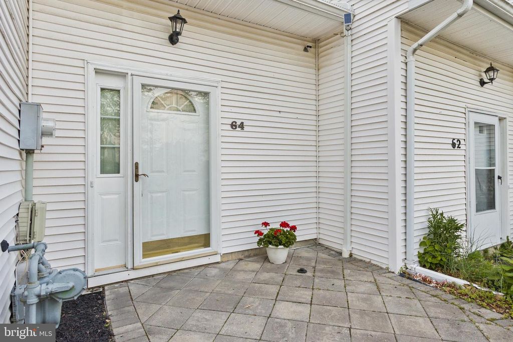 64 CORIANDER DR, Lumberton, NJ 08048