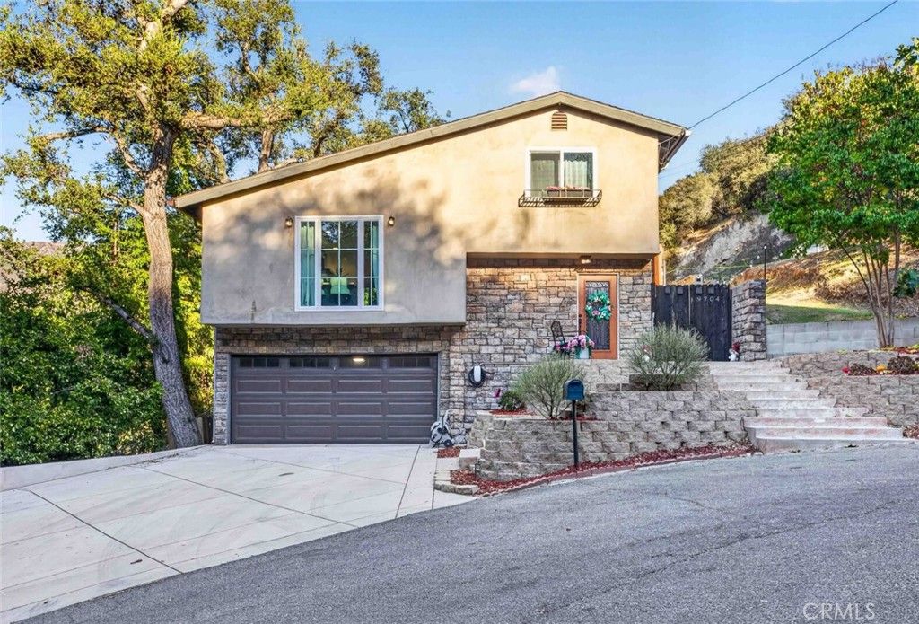 9704 Marcus Lane, Tujunga, CA 91042 — exterior