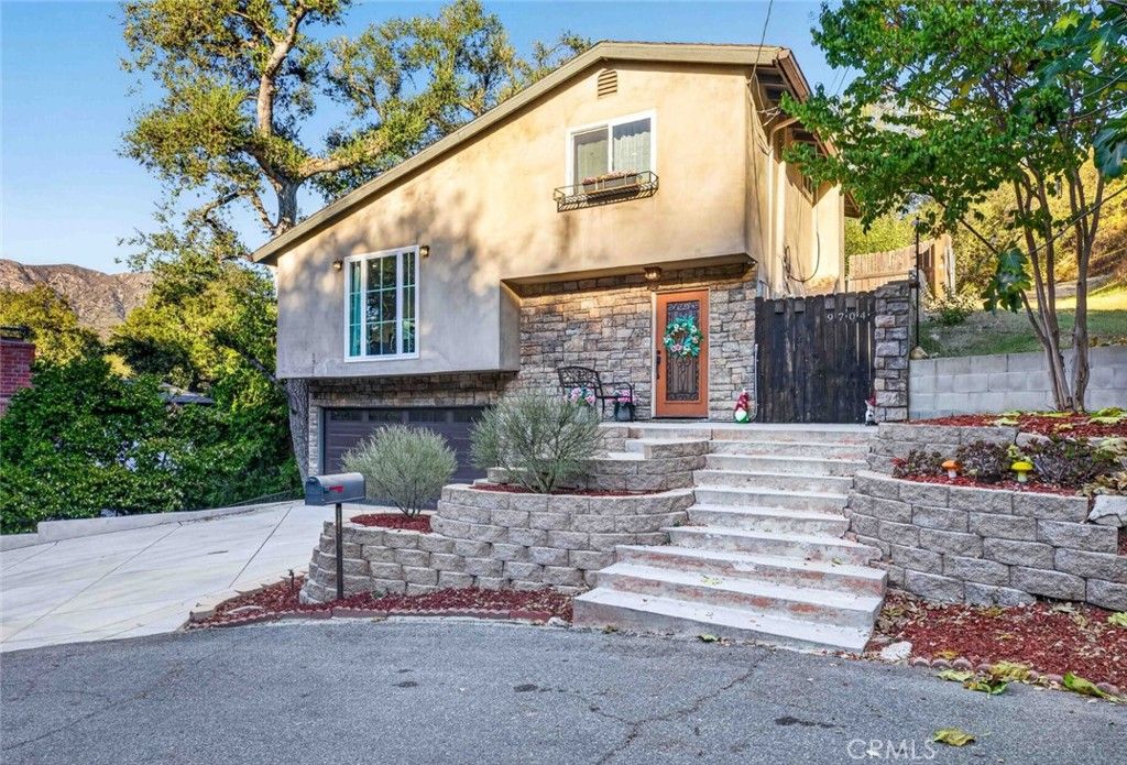 9704 Marcus Lane, Tujunga, CA 91042 — photo 2
