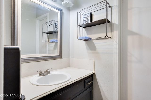 185 Southfield Parkway, Lafayette, LA 70506