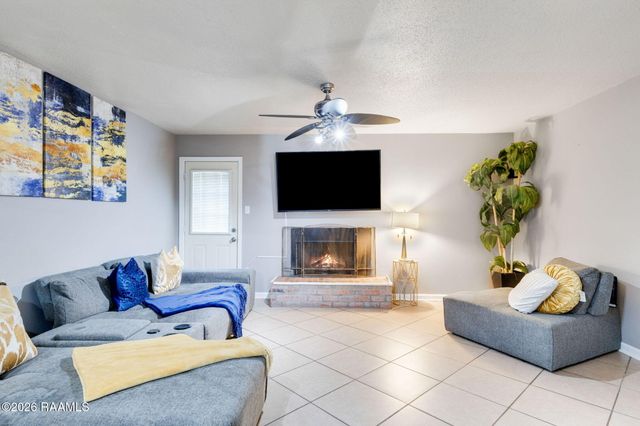 185 Southfield Parkway, Lafayette, LA 70506