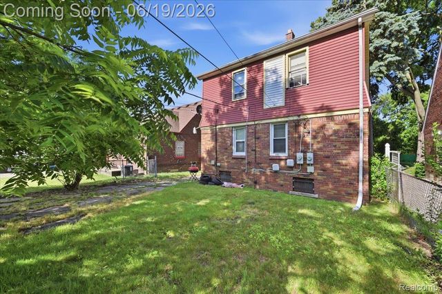 13572 Saint Marys Street, Detroit, MI 48227