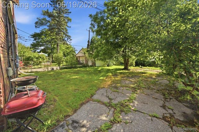 13572 Saint Marys Street, Detroit, MI 48227