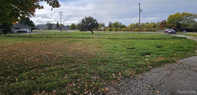 4022 Beecher Road, Flint, MI 48532