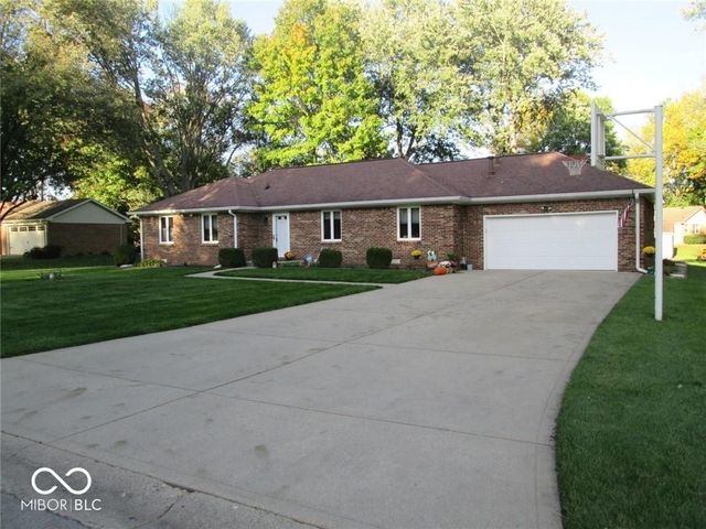 1211 Normandie Drive, Avon, IN 46123