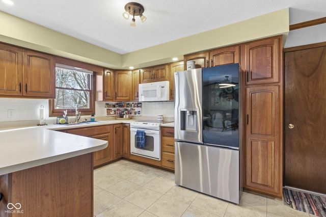 1211 Normandie Drive, Avon, IN 46123