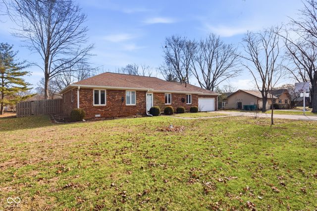 1211 Normandie Drive, Avon, IN 46123