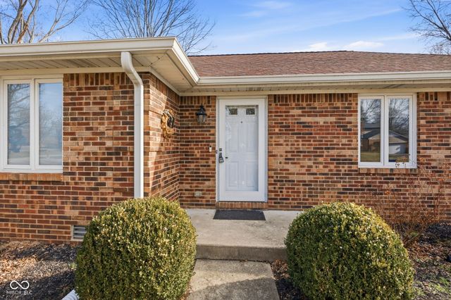 1211 Normandie Drive, Avon, IN 46123