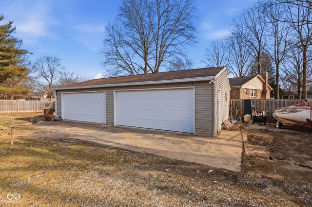 1211 Normandie Drive, Avon, IN 46123