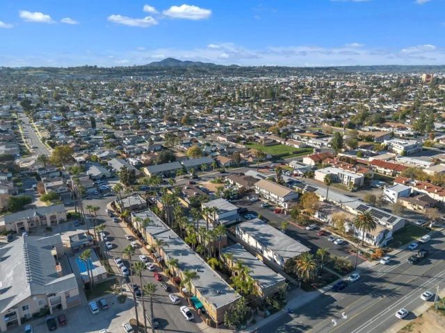 1000 S Mollison Ave 12, El Cajon, CA 92020