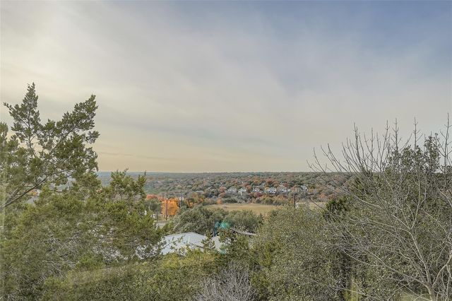 8204 Texas Plume RD, Austin, TX 78759