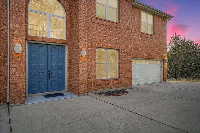 8204 Texas Plume RD, Austin, TX 78759