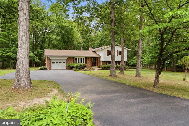 9618 RANDALL DR, White Plains, MD 20695