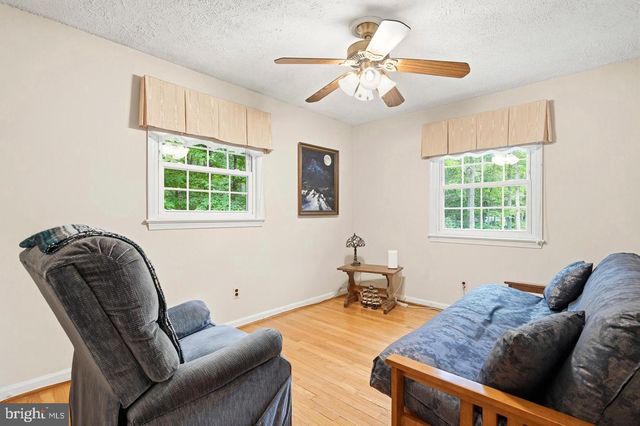 9618 RANDALL DR, White Plains, MD 20695