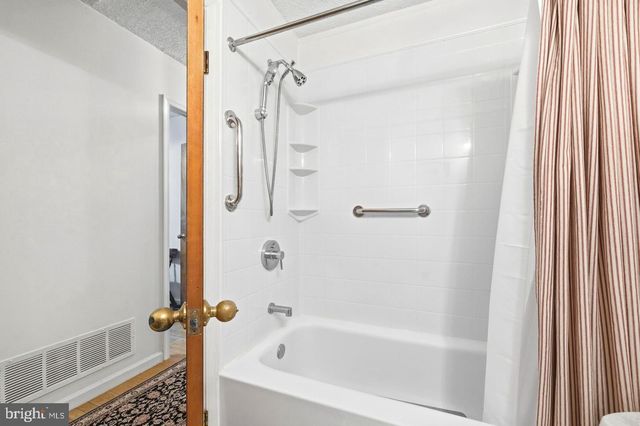 9618 RANDALL DR, White Plains, MD 20695