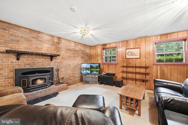 9618 RANDALL DR, White Plains, MD 20695